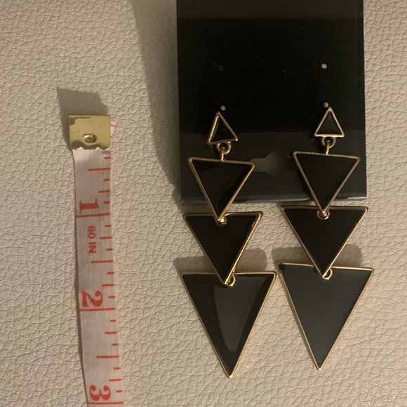 Womens’ Geometric Earring 💥 - Picture 3 of 3